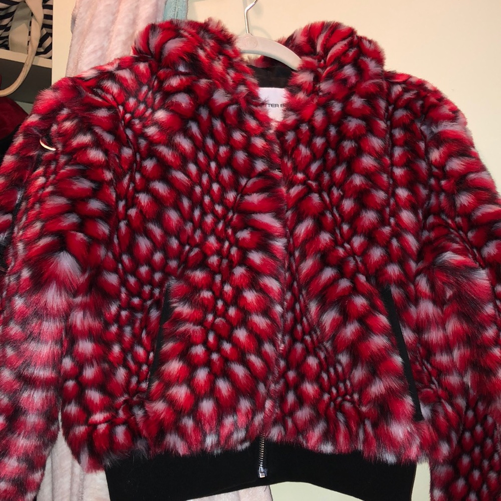 S red, black & white peacock pattern furry jacket